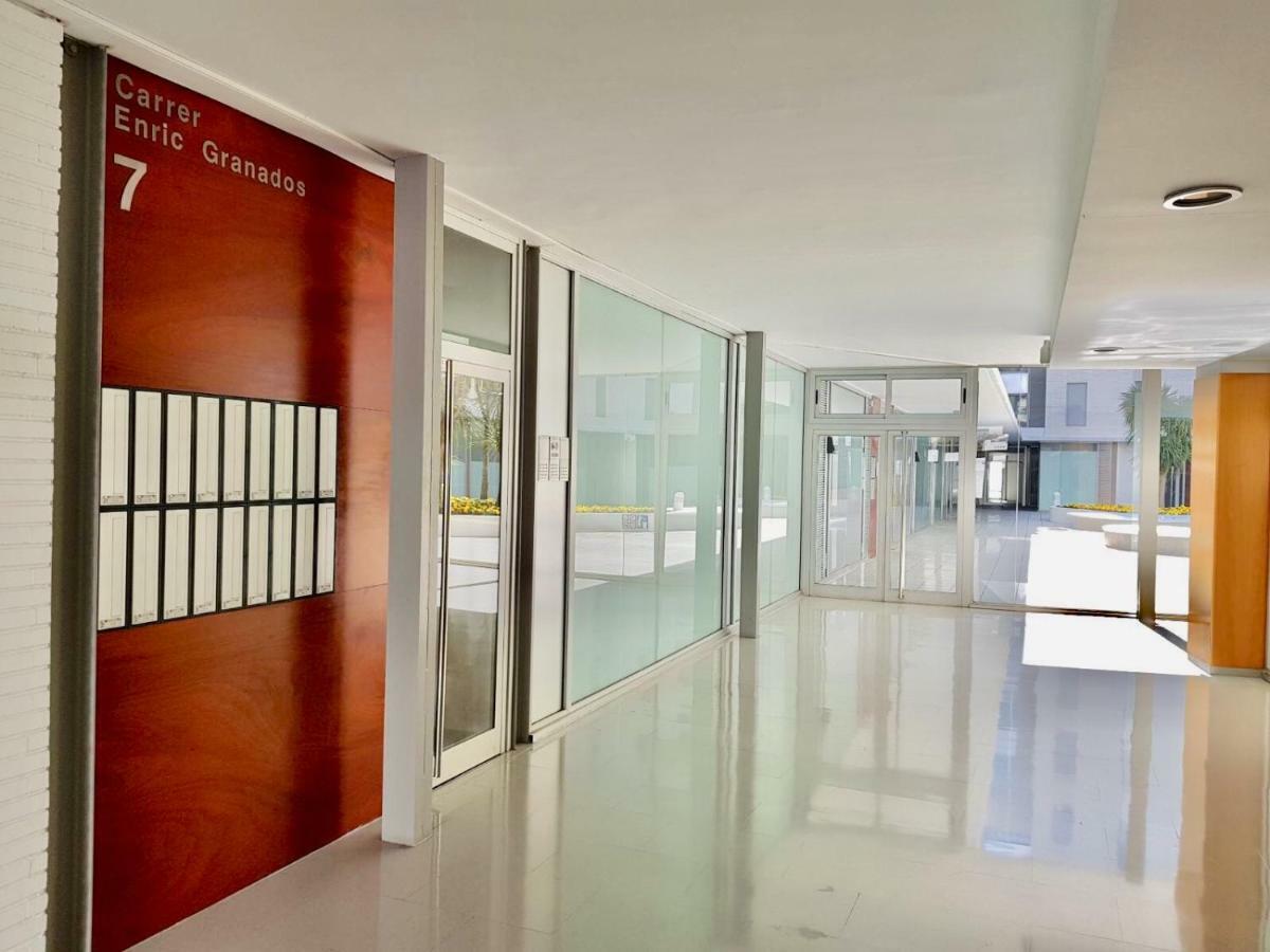 Ancora Frontbeach Luxury Apartment トッサ・デ・マール エクステリア 写真